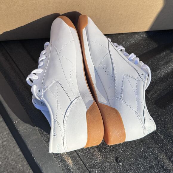 Aerobic Reebok Classic Shoes Womens 9 White Gum Low Leather Sneakers 420FZ2034‎ - Picture 10 of 12